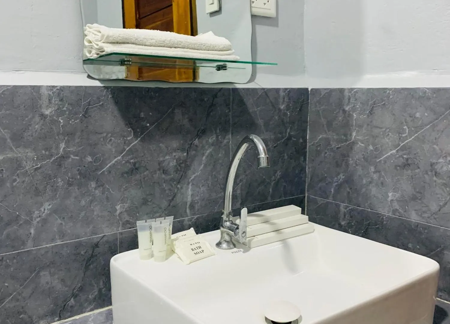 Mca Hotel Suites Panglao